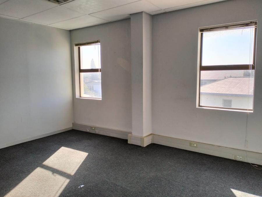 To Let commercial Property for Rent in Bellville Central Western Cape